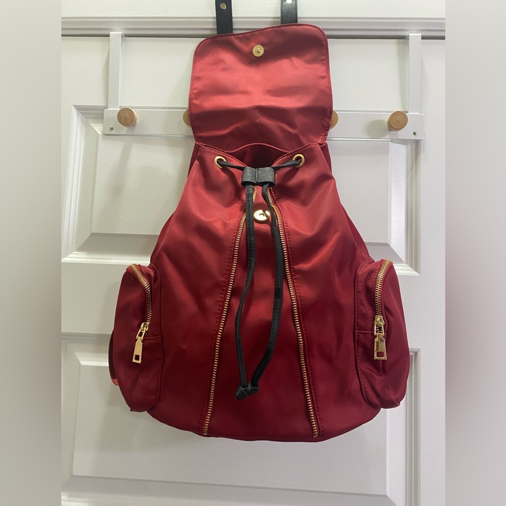 Olive Threadz Drawstring Bag - Picture 8 of 13